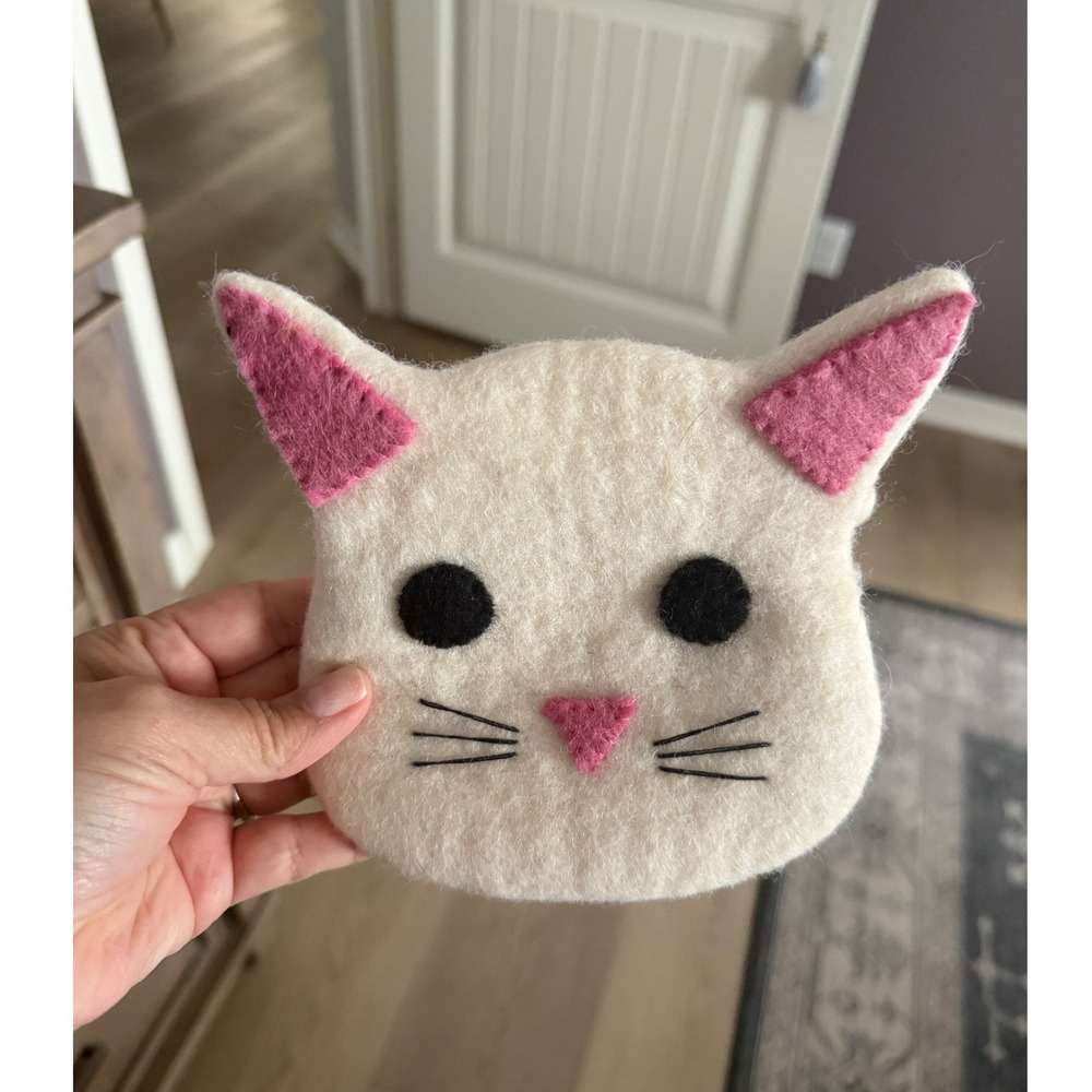Artisan Unique and Whimsy Style Felt Cat Coin Purse Zipper Pouch Wallet